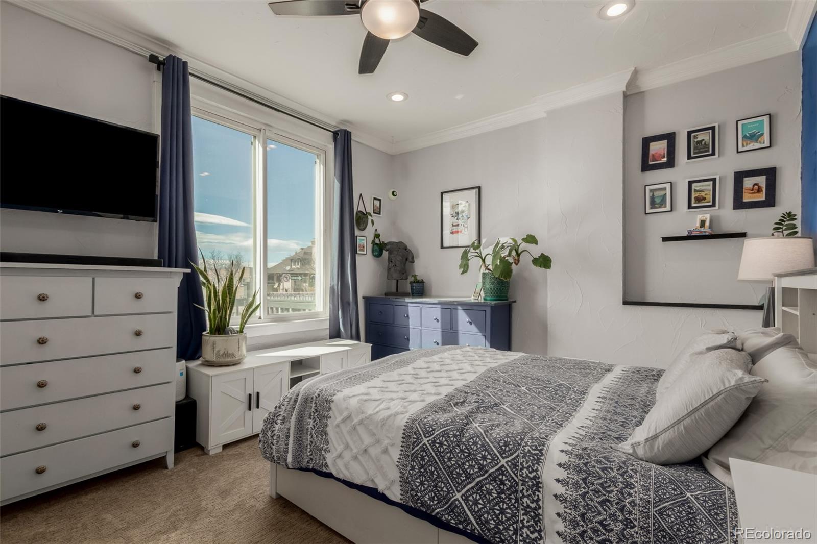 MLS Image #10 for 300 s lincoln street,denver, Colorado