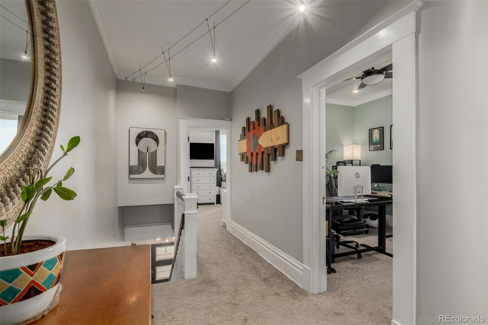 MLS Image #9 for 300 s lincoln street,denver, Colorado