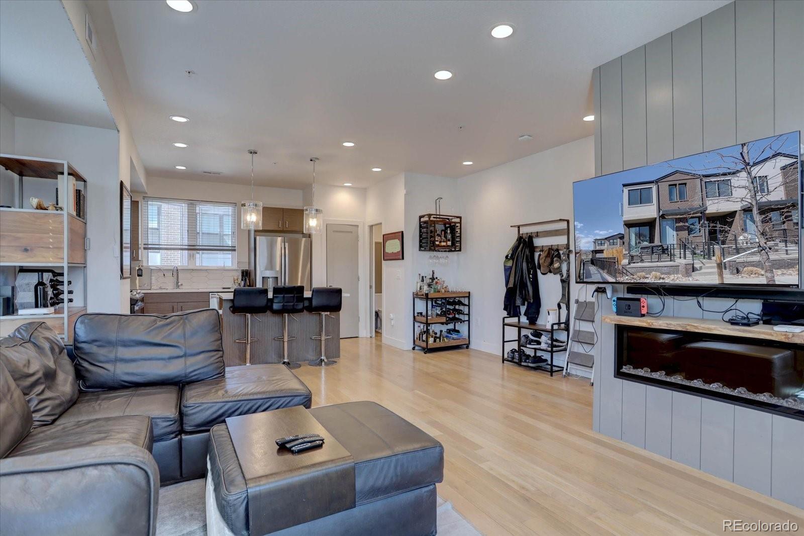 MLS Image #3 for 5469 s curtice street,littleton, Colorado