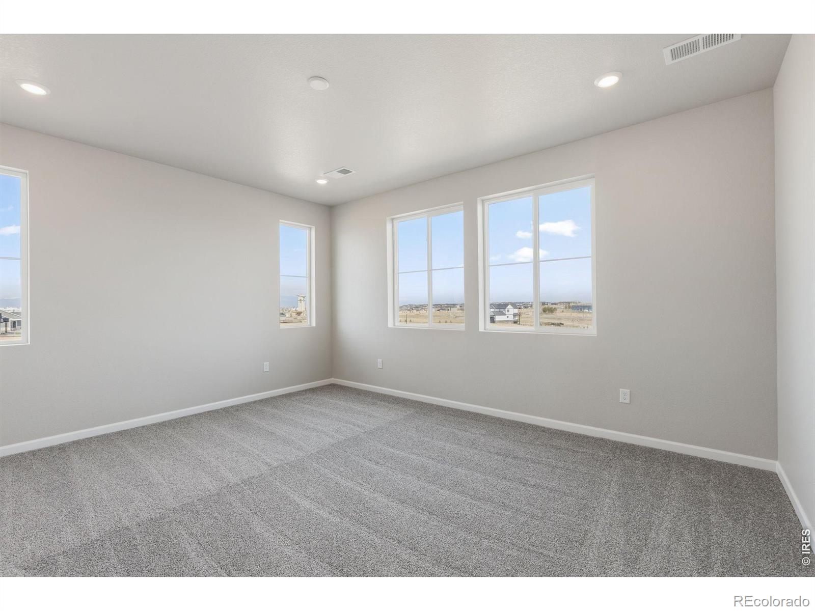 MLS Image #15 for 24317 e river front drive,aurora, Colorado