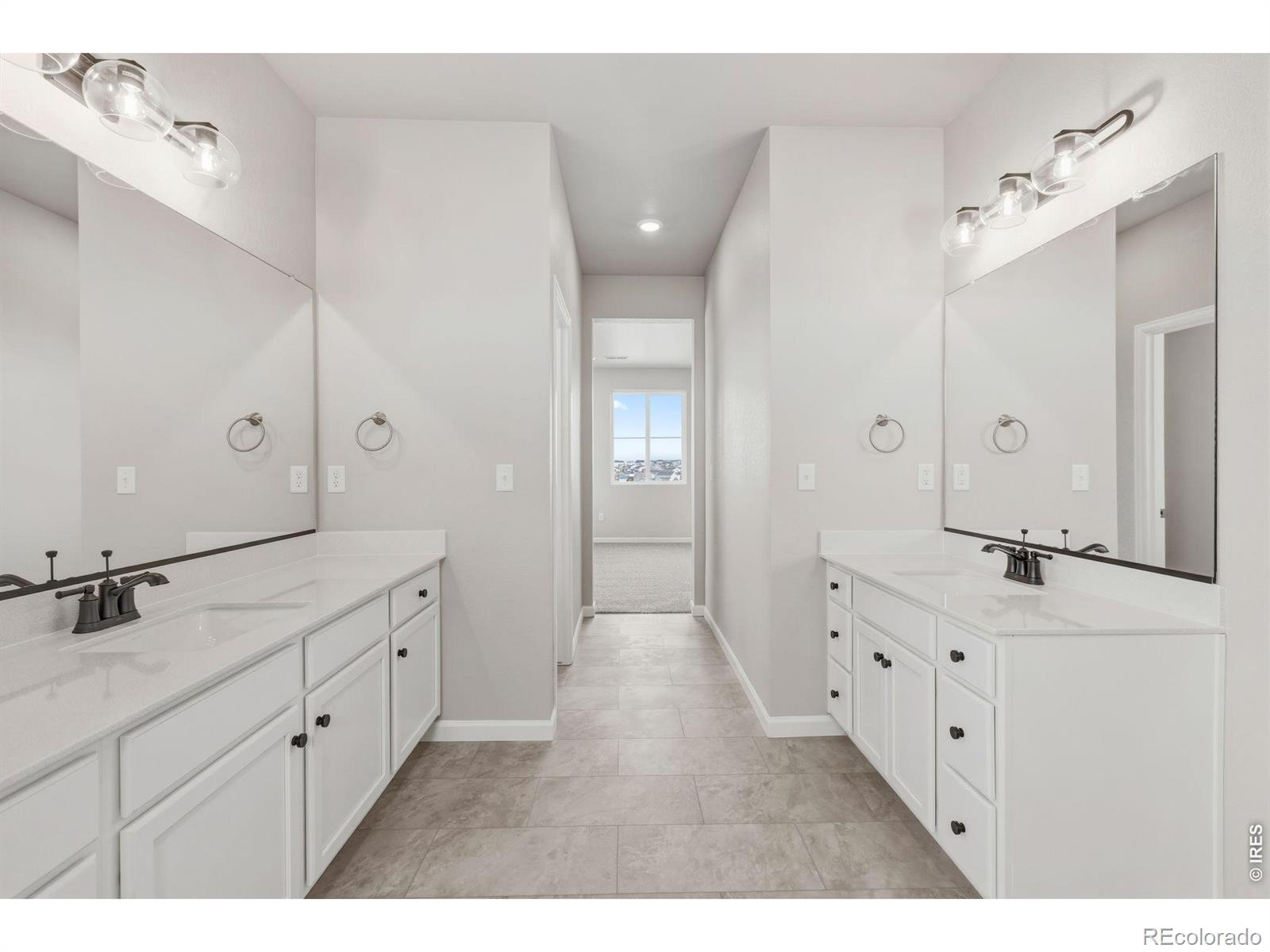 MLS Image #17 for 24317 e river front drive,aurora, Colorado