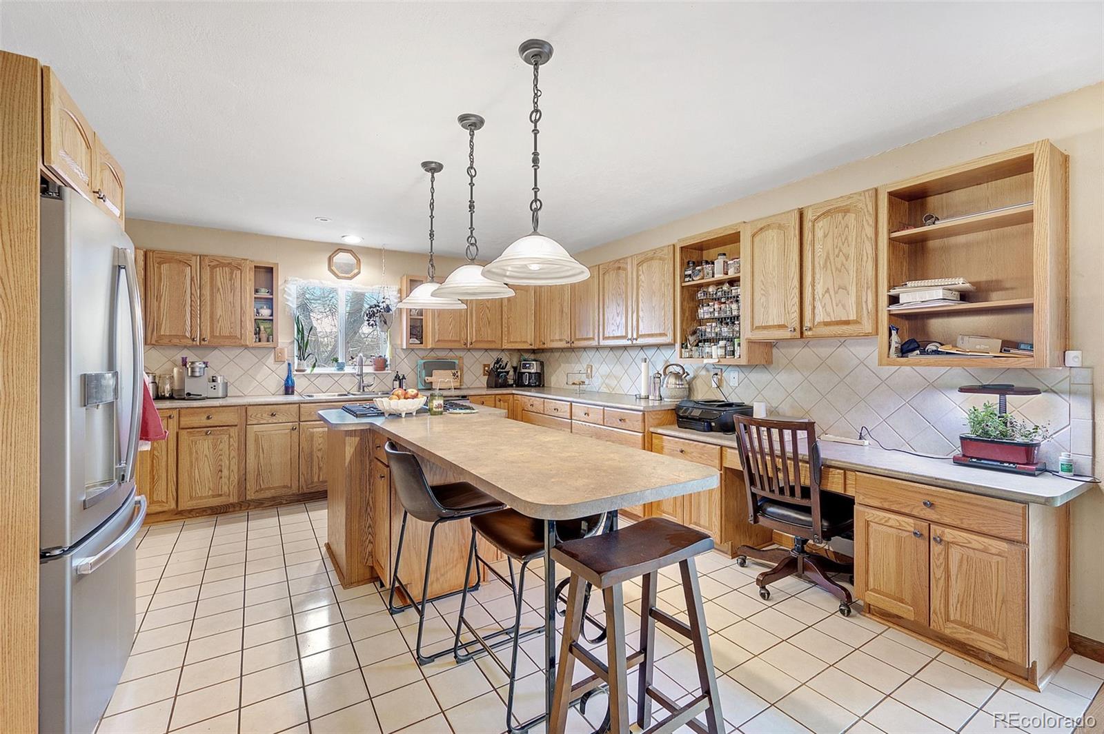 MLS Image #15 for 2540 s kipling street,lakewood, Colorado