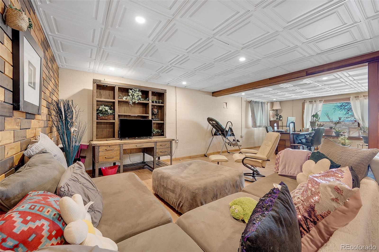 MLS Image #8 for 2540 s kipling street,lakewood, Colorado