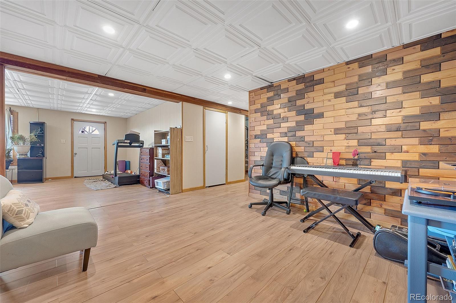 MLS Image #9 for 2540 s kipling street,lakewood, Colorado
