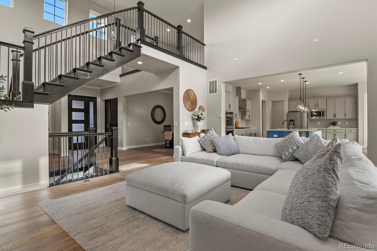 MLS Image #13 for 27500 e lakeview drive,aurora, Colorado