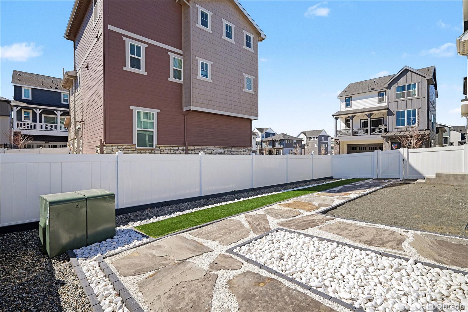MLS Image #37 for 1980 s fultondale court,aurora, Colorado