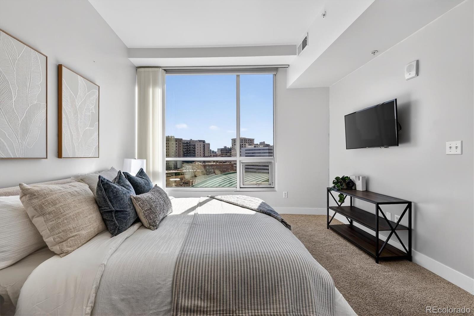 MLS Image #27 for 2001  lincoln street 810,denver, Colorado