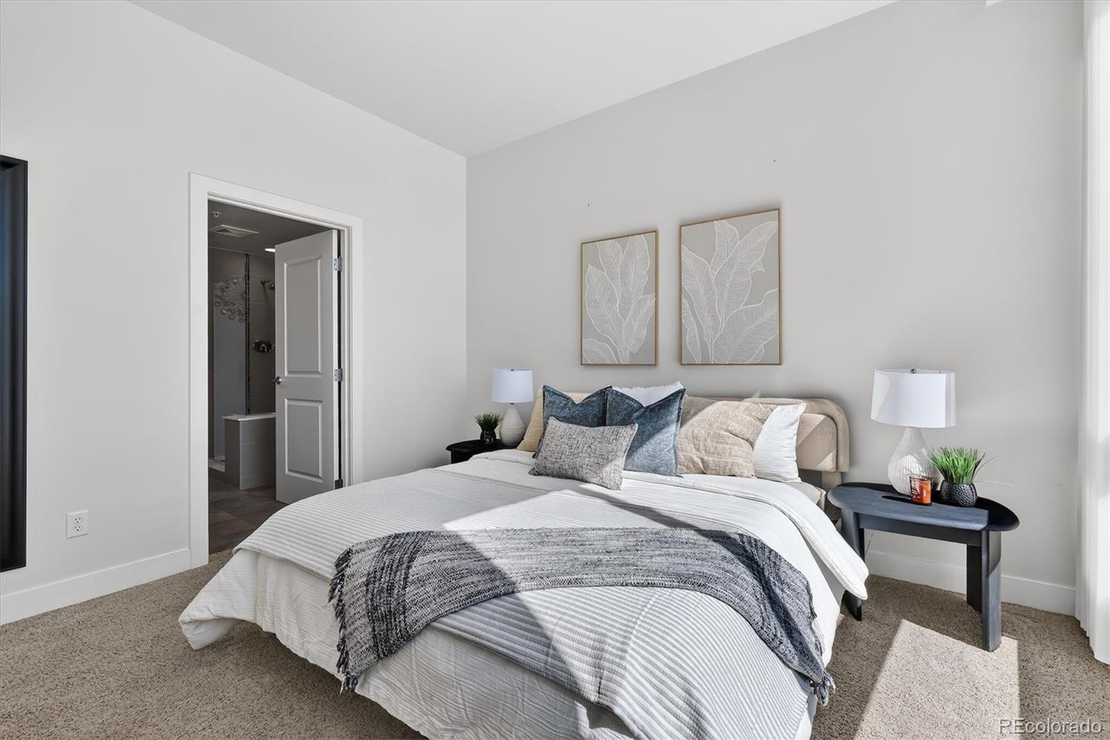 MLS Image #29 for 2001  lincoln street 810,denver, Colorado