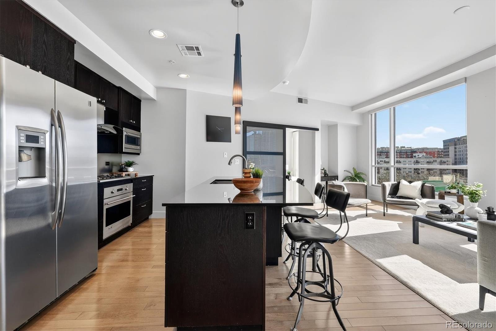 MLS Image #7 for 2001  lincoln street 810,denver, Colorado
