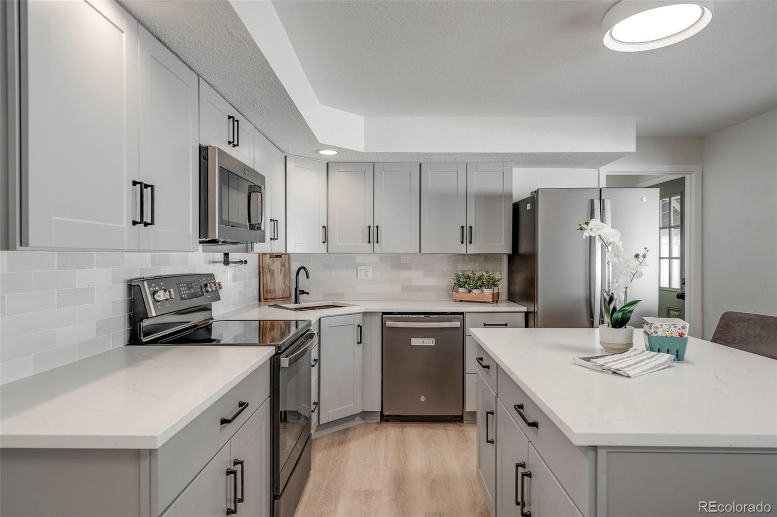 MLS Image #8 for 6761  harlan street,arvada, Colorado