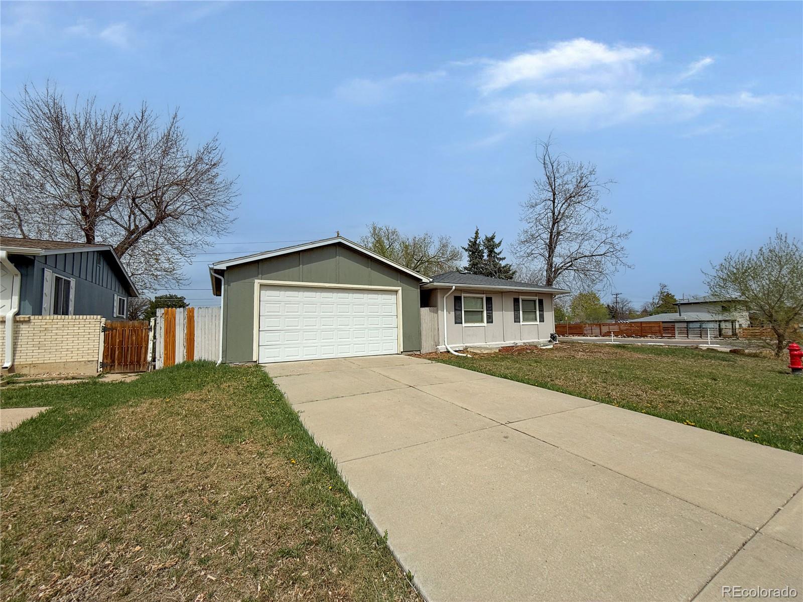 MLS Image #3 for 895 s garrison street,lakewood, Colorado