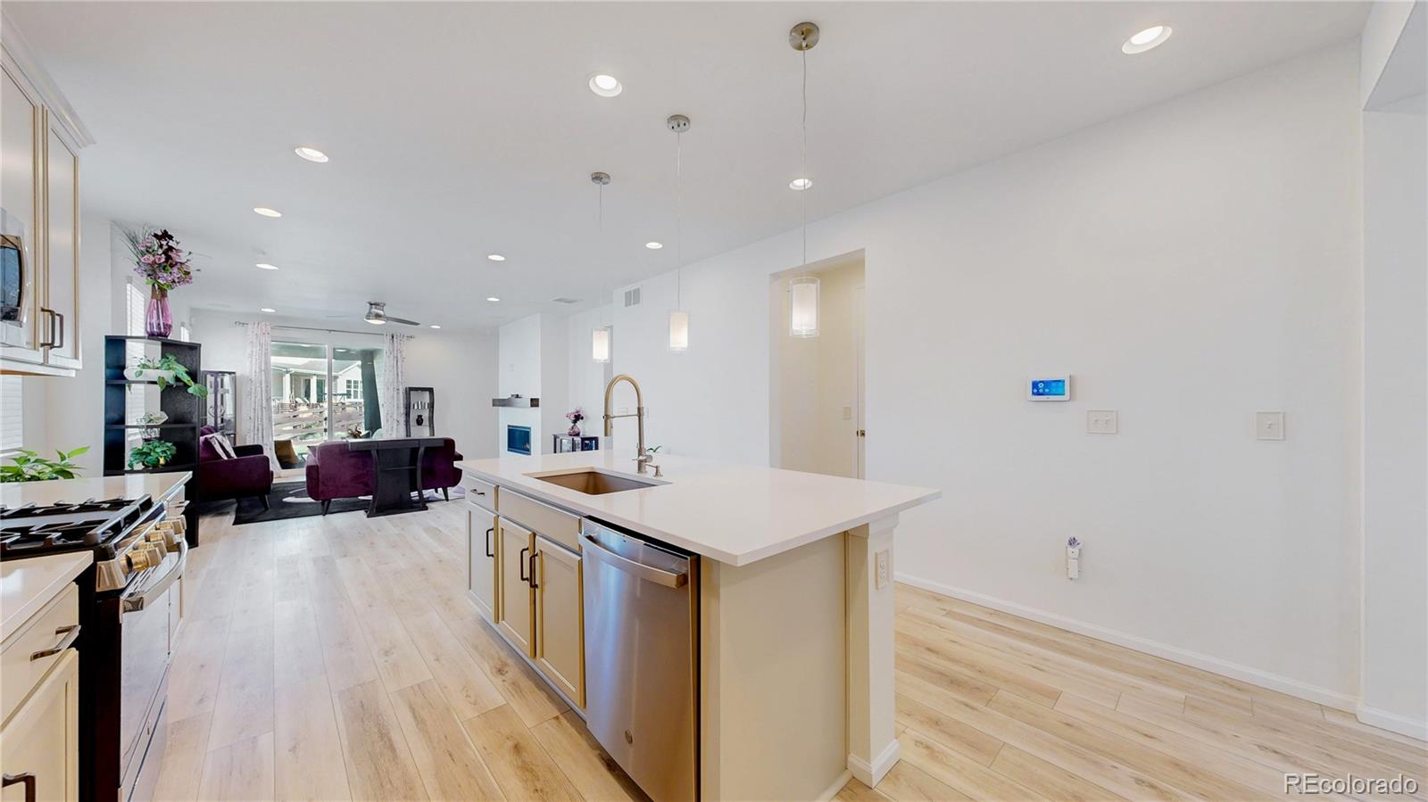 MLS Image #6 for 26 s undergrove street,aurora, Colorado