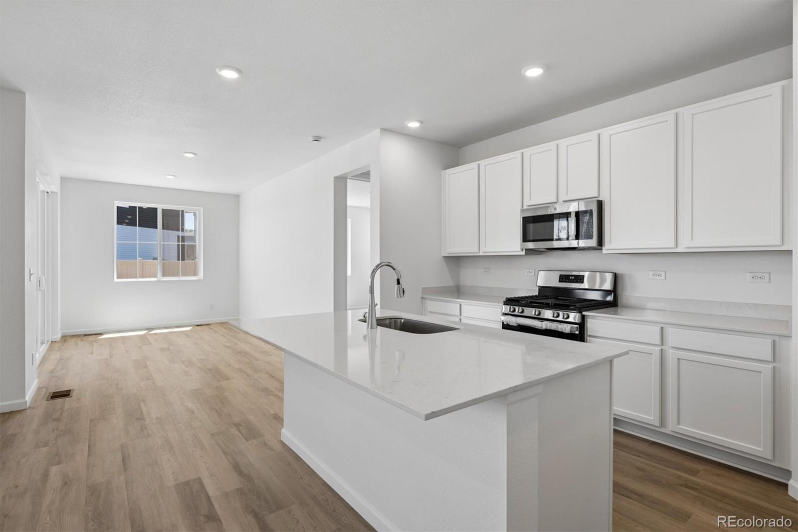 MLS Image #10 for 4220  orangewood drive,johnstown, Colorado