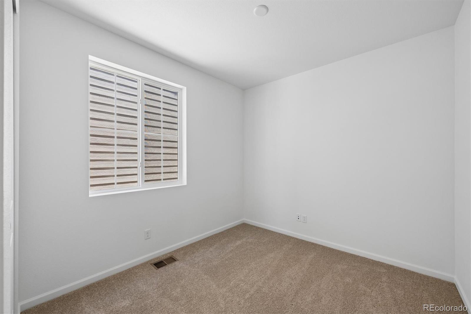 MLS Image #5 for 4220  orangewood drive,johnstown, Colorado