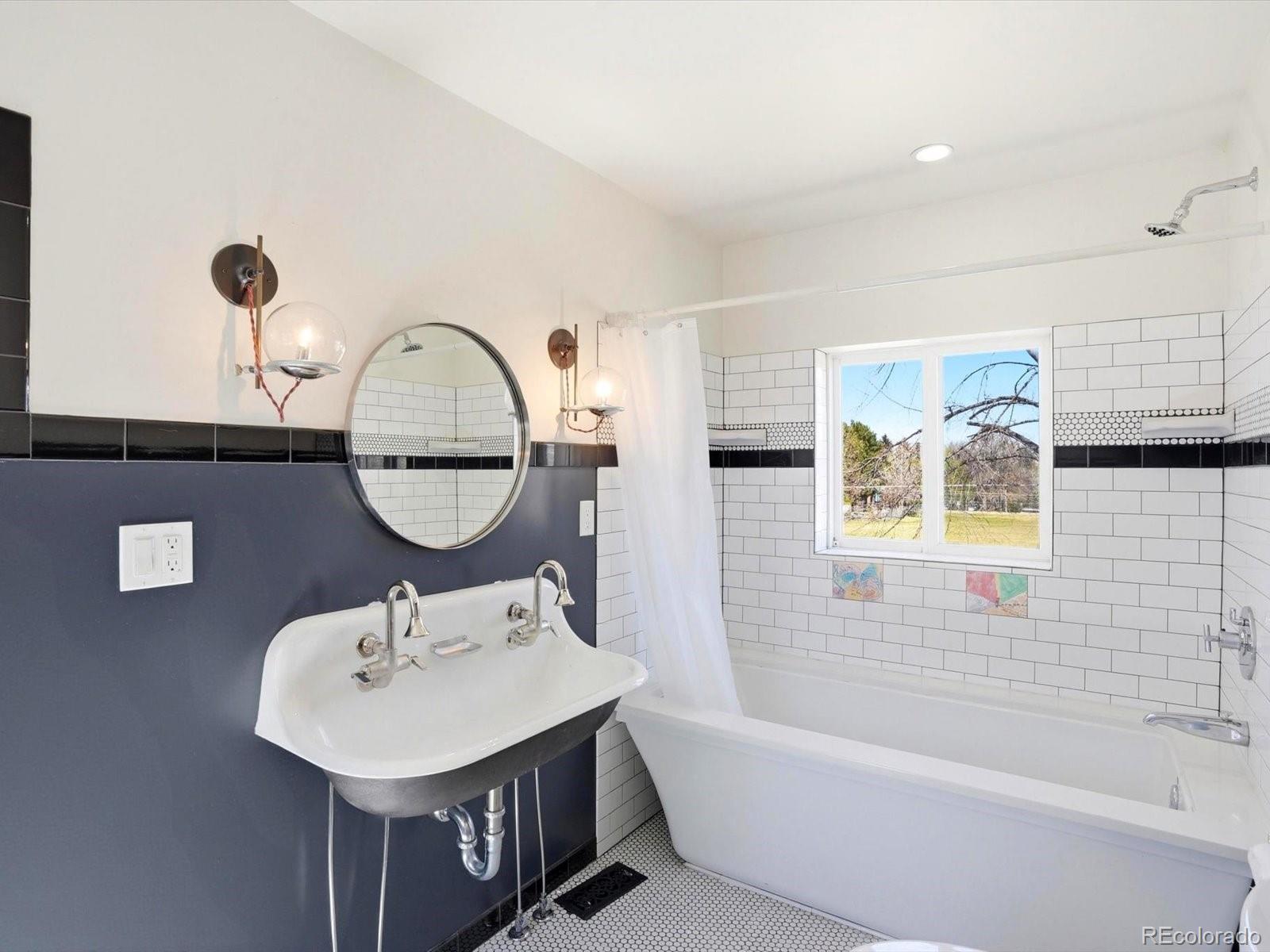 MLS Image #18 for 390  ash street,denver, Colorado