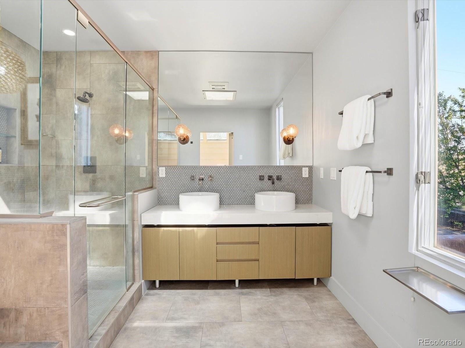 MLS Image #25 for 390  ash street,denver, Colorado