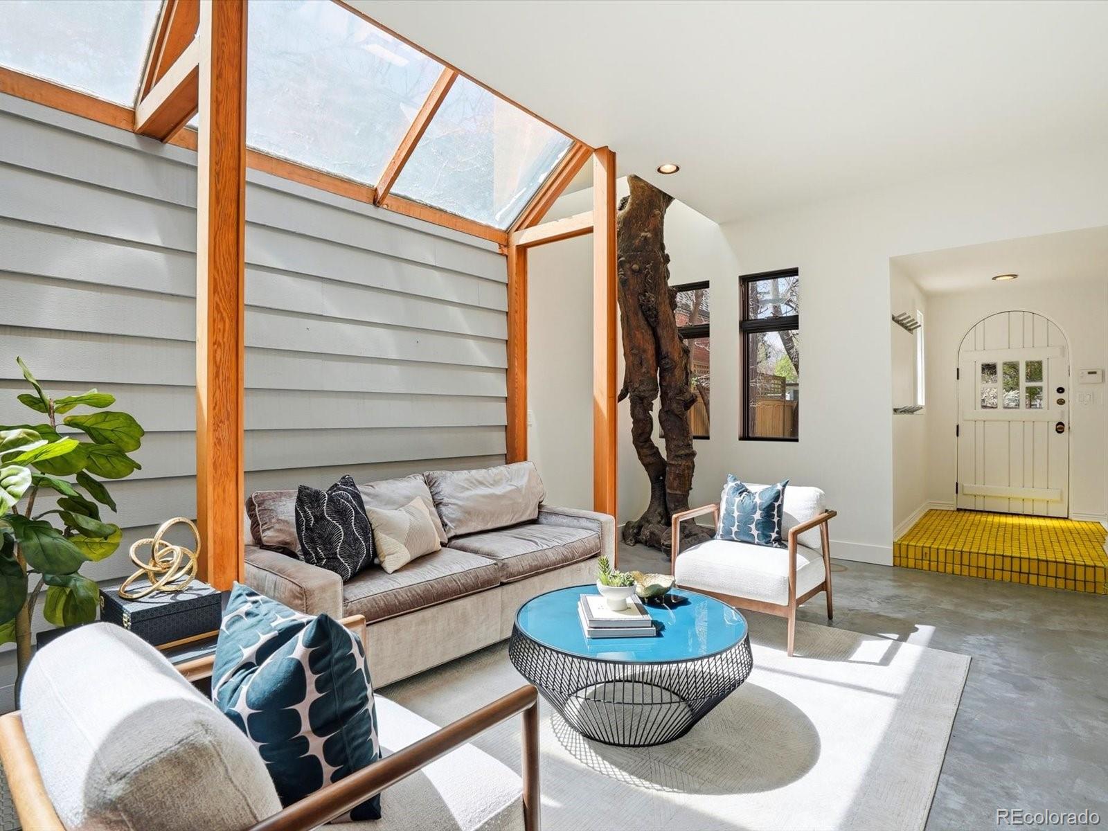 MLS Image #3 for 390  ash street,denver, Colorado