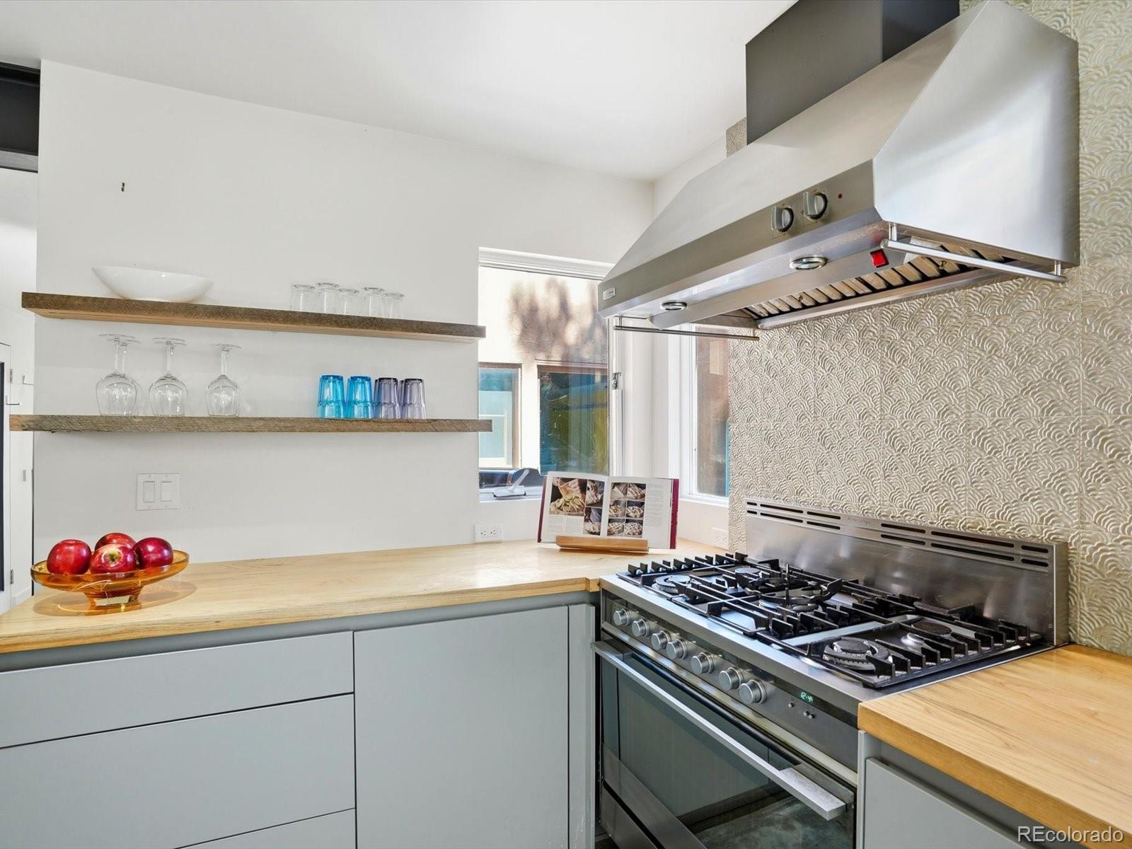 MLS Image #8 for 390  ash street,denver, Colorado