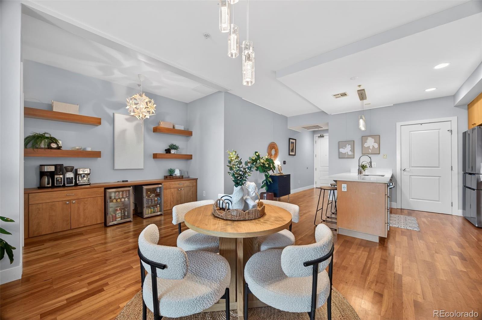 MLS Image #10 for 2001  lincoln street,denver, Colorado