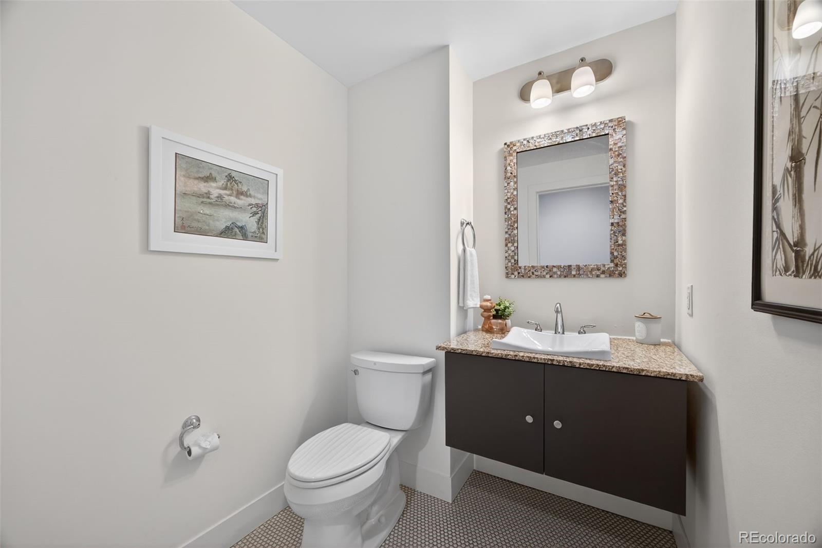 MLS Image #13 for 2001  lincoln street,denver, Colorado
