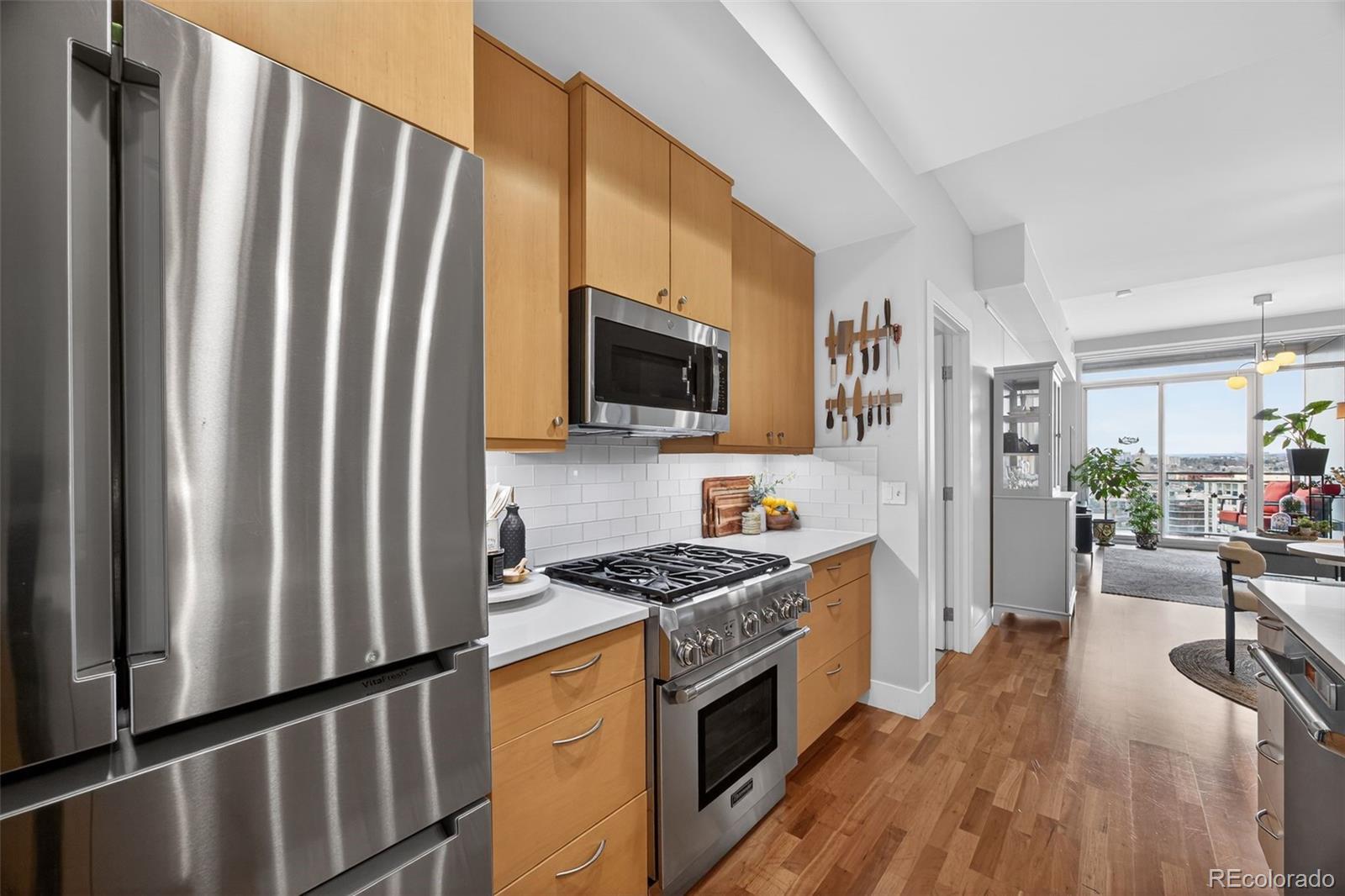 MLS Image #5 for 2001  lincoln street,denver, Colorado