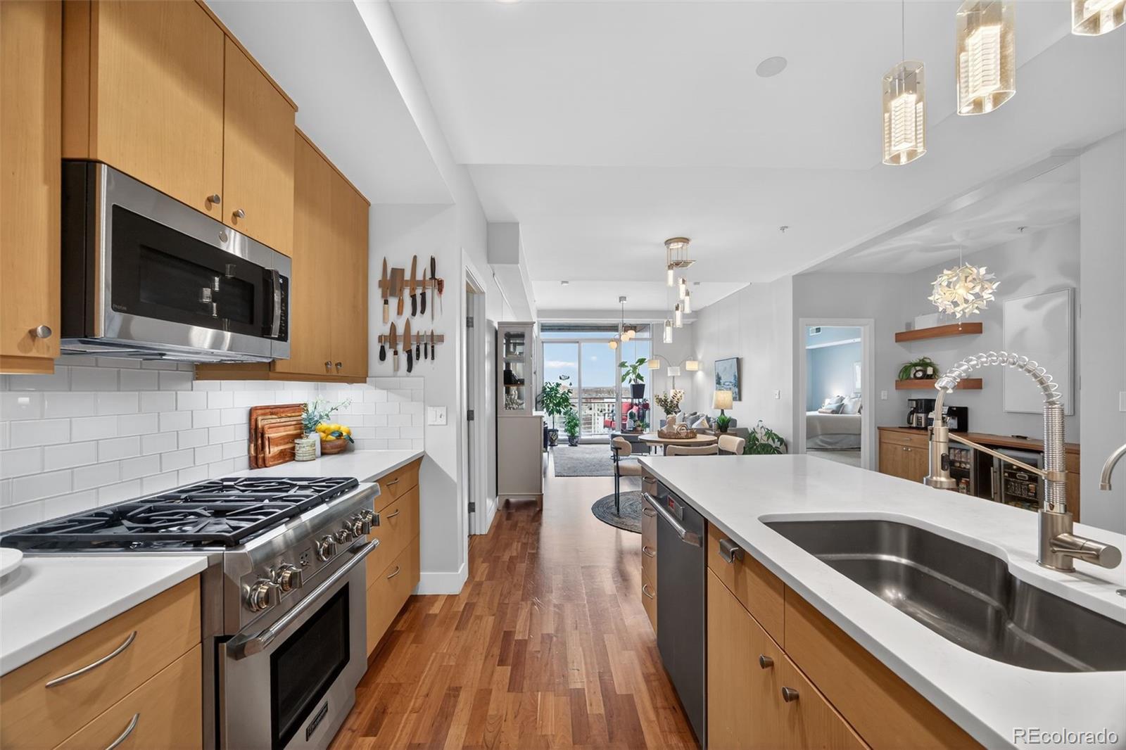 MLS Image #6 for 2001  lincoln street,denver, Colorado