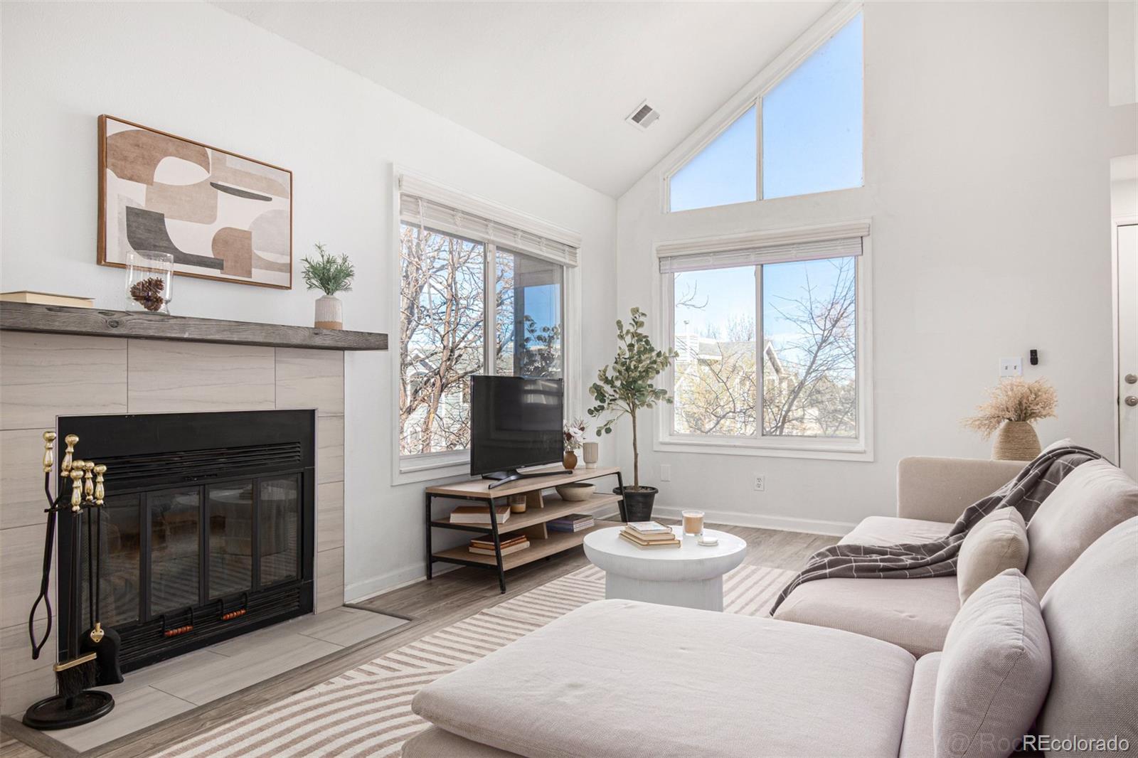 MLS Image #3 for 8500 e jefferson avenue 17c,denver, Colorado