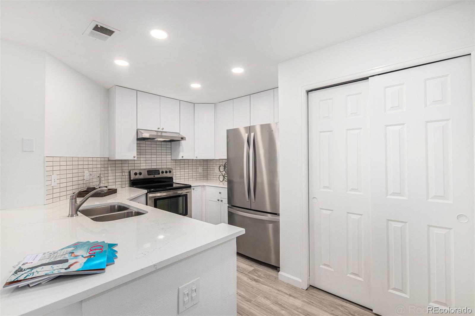 MLS Image #7 for 8500 e jefferson avenue 17c,denver, Colorado