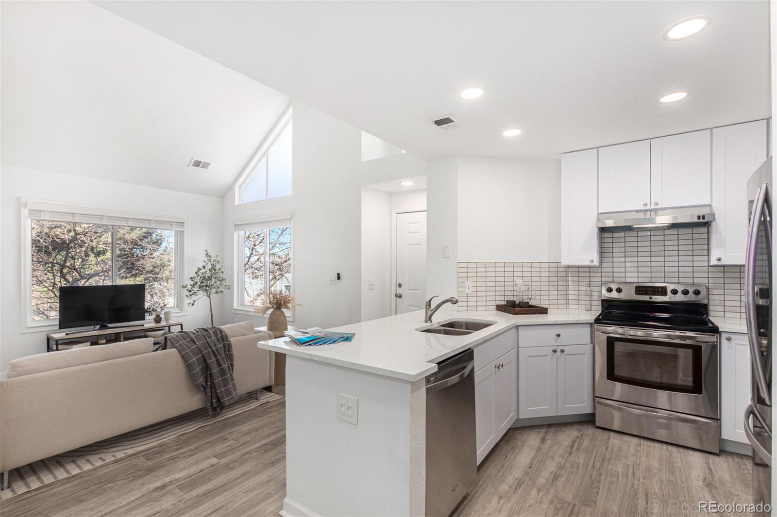 MLS Image #8 for 8500 e jefferson avenue 17c,denver, Colorado