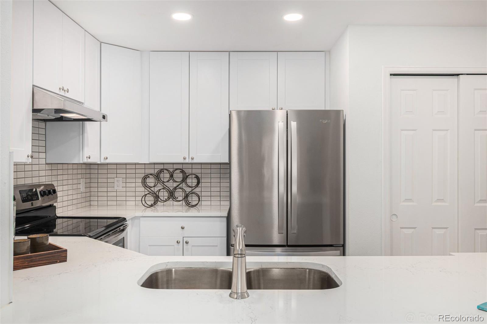 MLS Image #9 for 8500 e jefferson avenue 17c,denver, Colorado