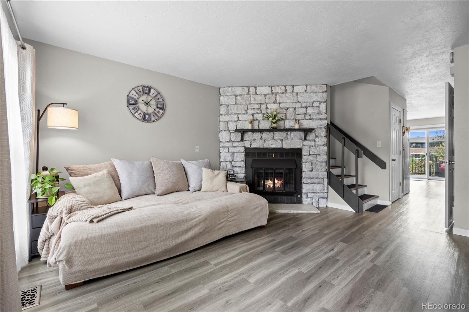 MLS Image #3 for 2597 e nichols circle,centennial, Colorado