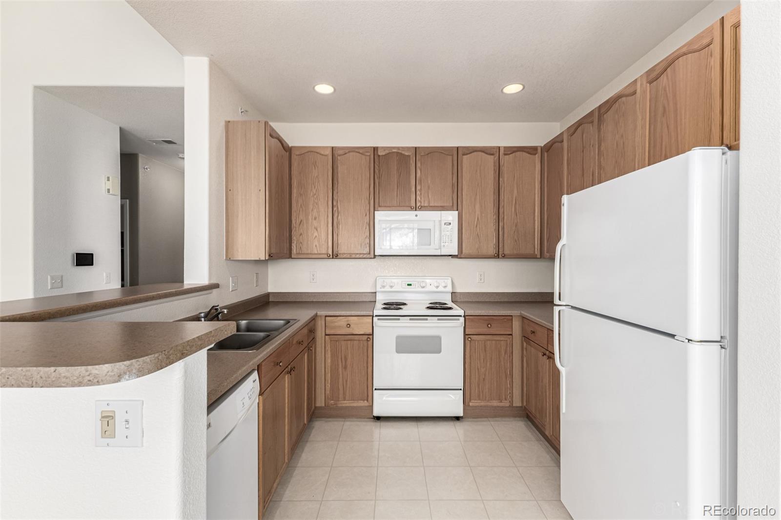 MLS Image #10 for 8456 s hoyt way 308,littleton, Colorado