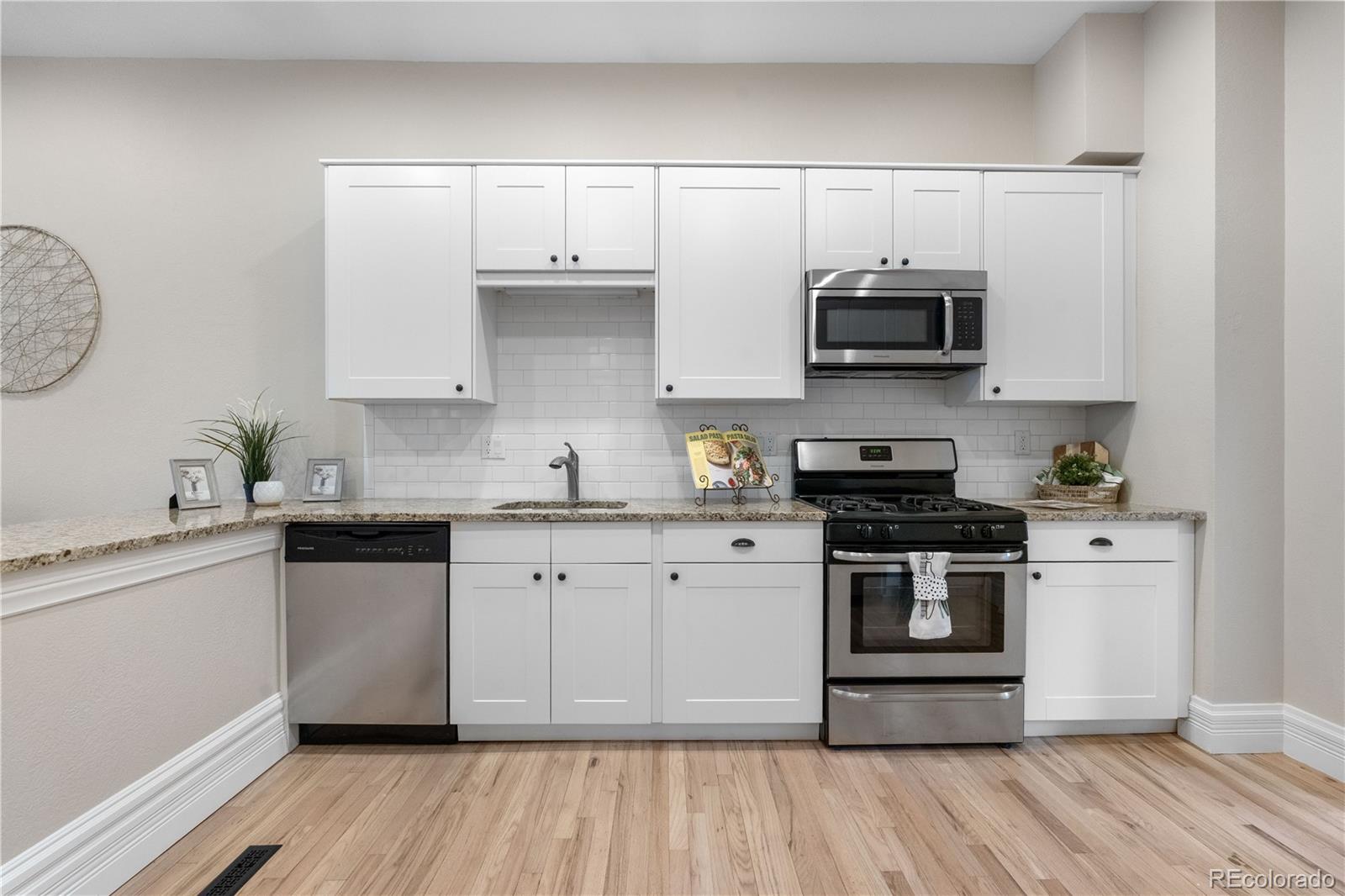 MLS Image #8 for 328 e dakota avenue,denver, Colorado