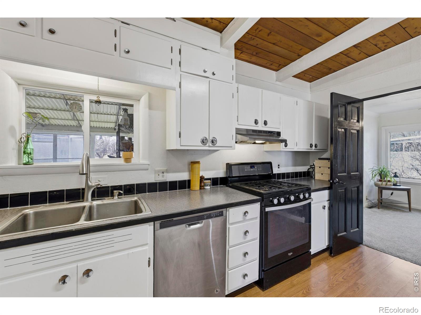 MLS Image #11 for 128 e 22nd street,loveland, Colorado