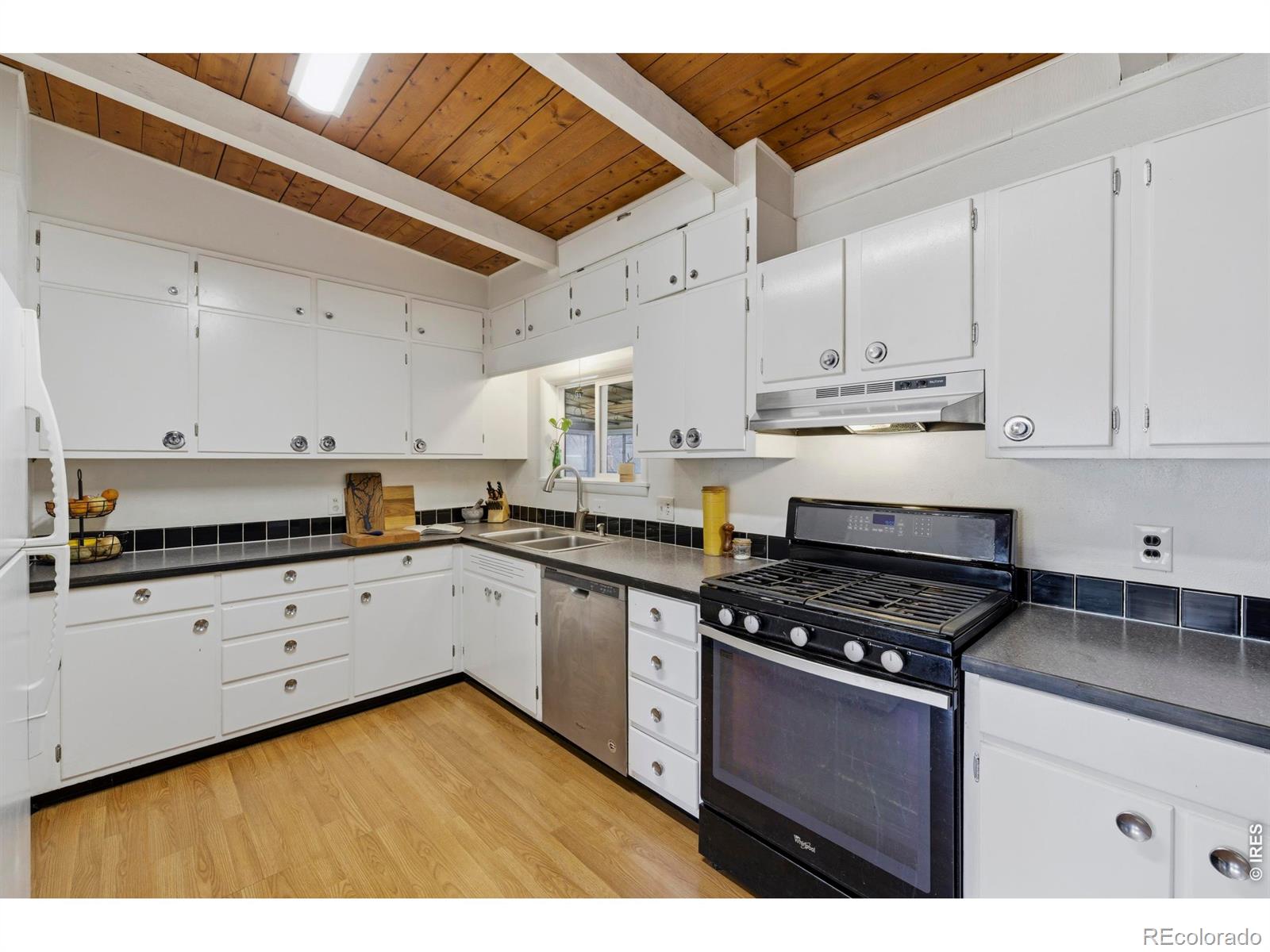 MLS Image #7 for 128 e 22nd street,loveland, Colorado