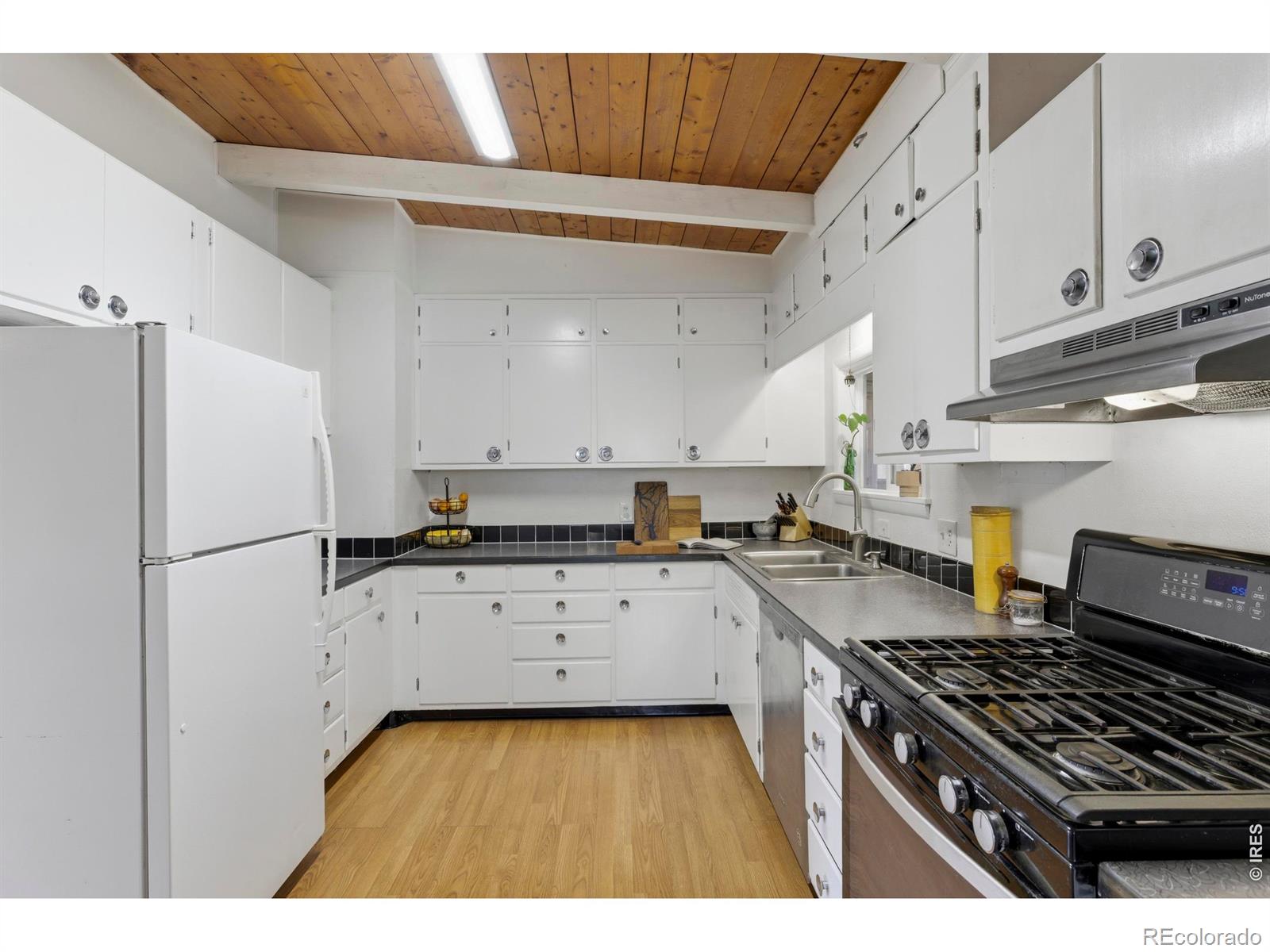 MLS Image #8 for 128 e 22nd street,loveland, Colorado
