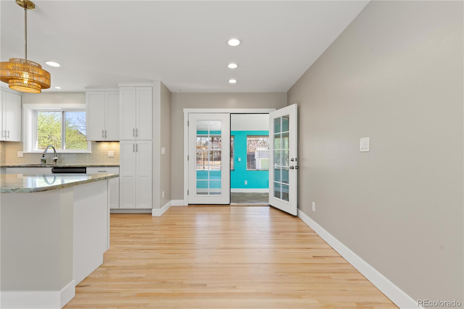 MLS Image #5 for 1496 s locust street,denver, Colorado