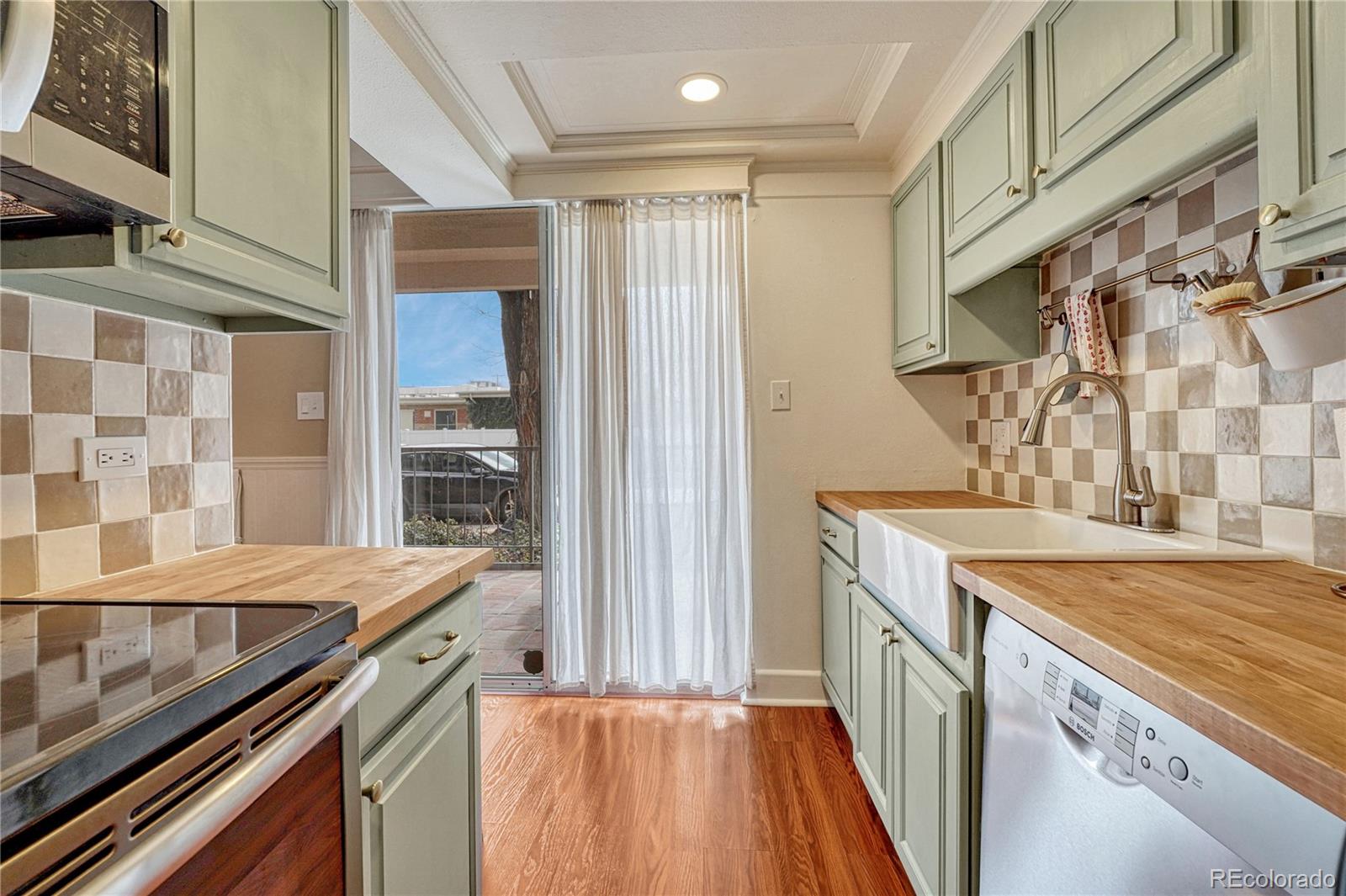MLS Image #10 for 4801 e 9th avenue,denver, Colorado
