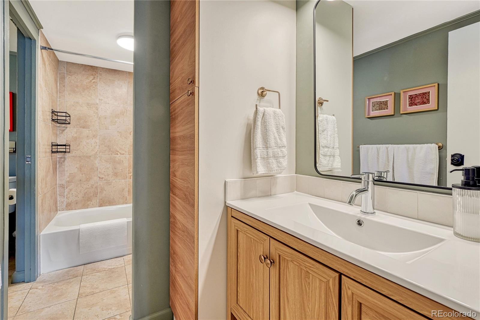 MLS Image #18 for 4801 e 9th avenue,denver, Colorado