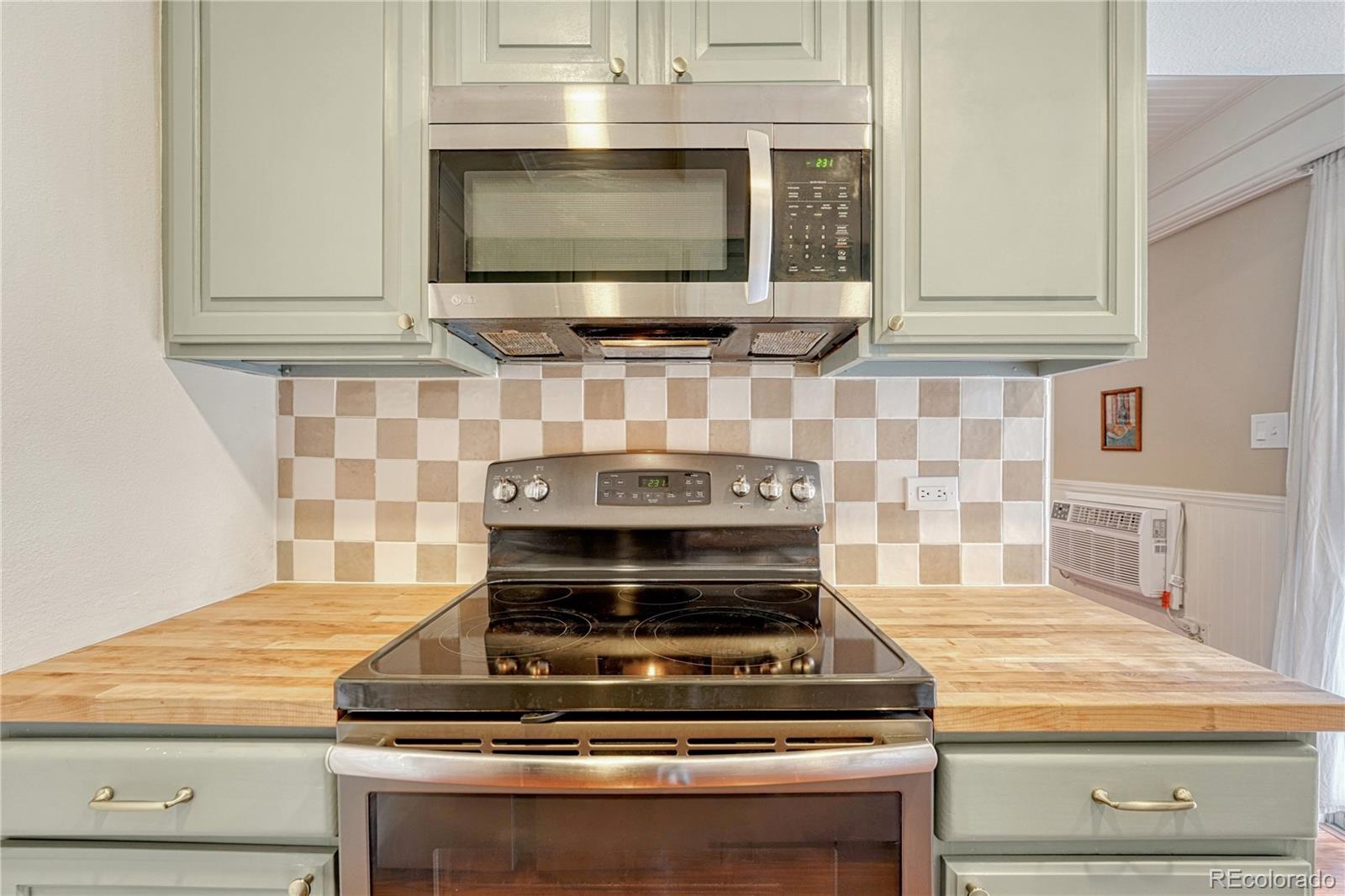 MLS Image #9 for 4801 e 9th avenue,denver, Colorado