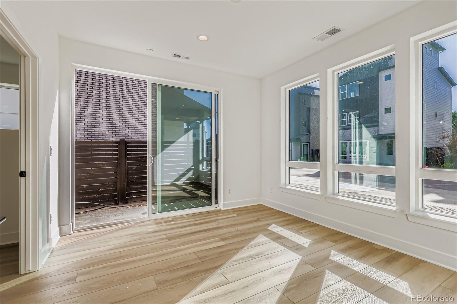 MLS Image #11 for 10994 e geddes place,centennial, Colorado