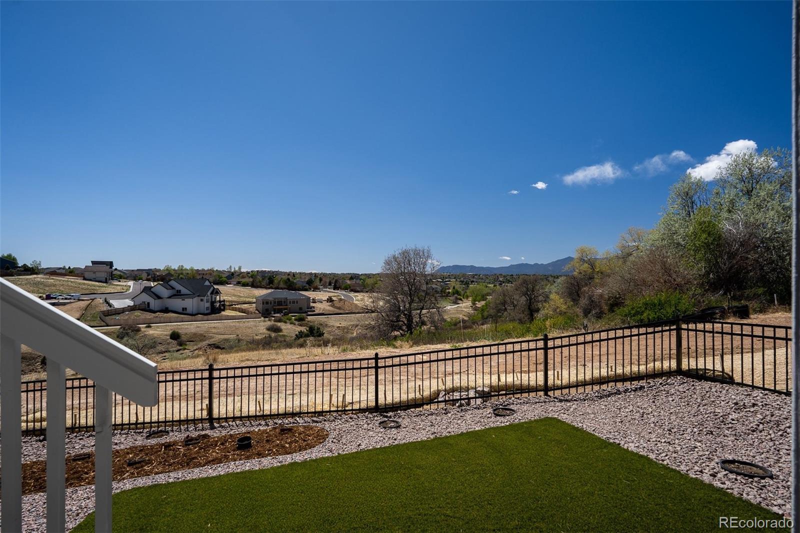 MLS Image #39 for 4405  peak crest view,colorado springs, Colorado