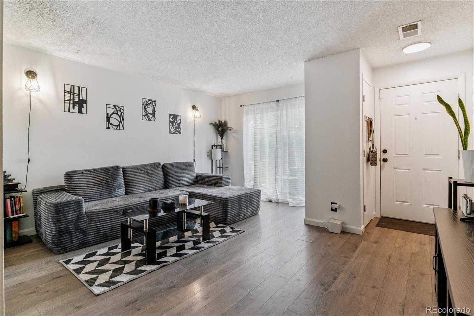 MLS Image #4 for 5300 e cherry creek south drive 1116,denver, Colorado