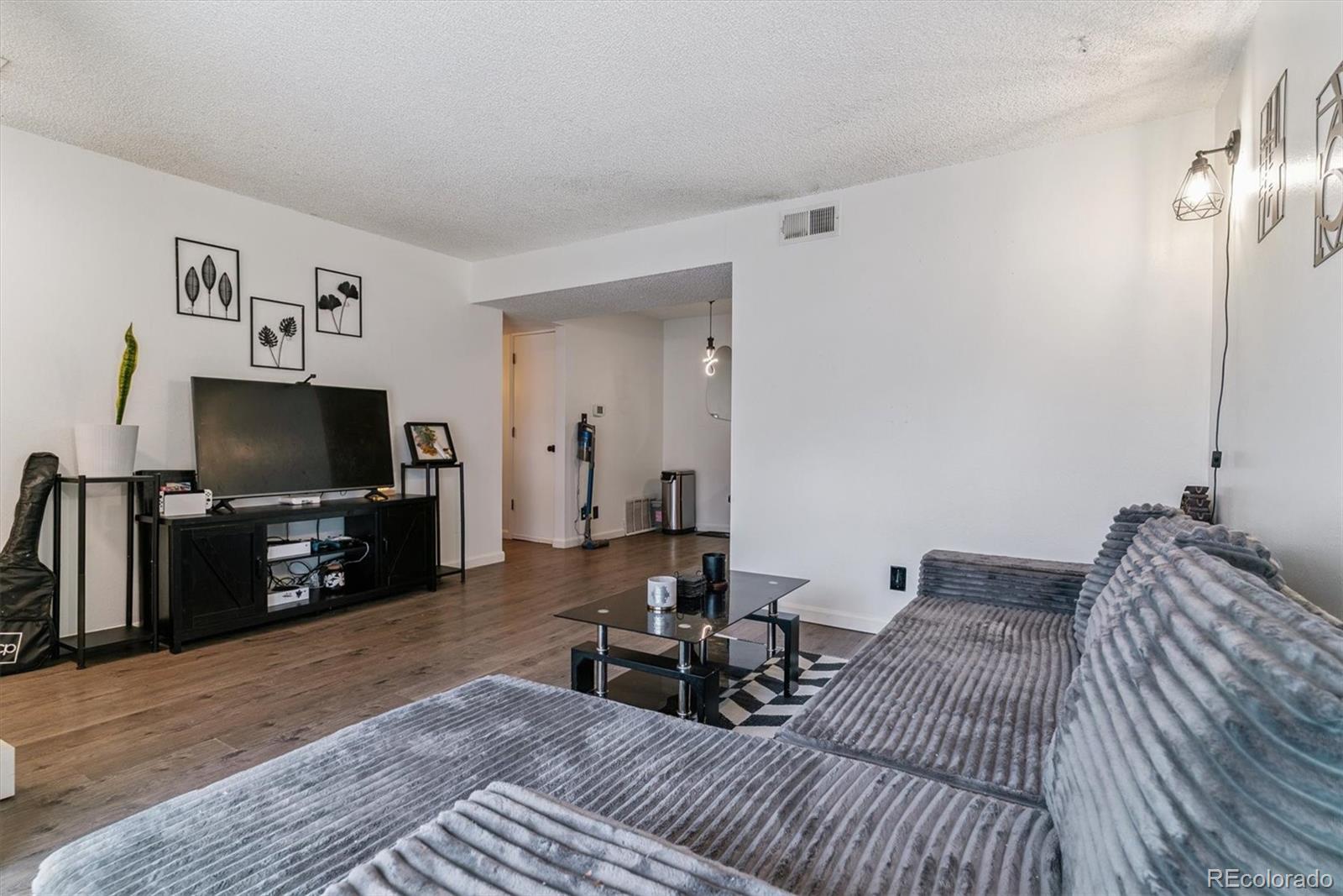 MLS Image #5 for 5300 e cherry creek south drive 1116,denver, Colorado