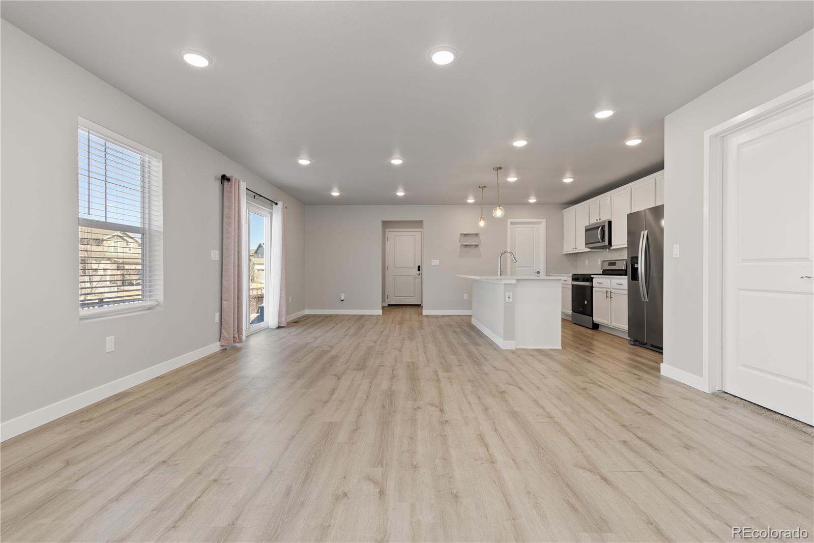 MLS Image #10 for 958  colorado river avenue,brighton, Colorado