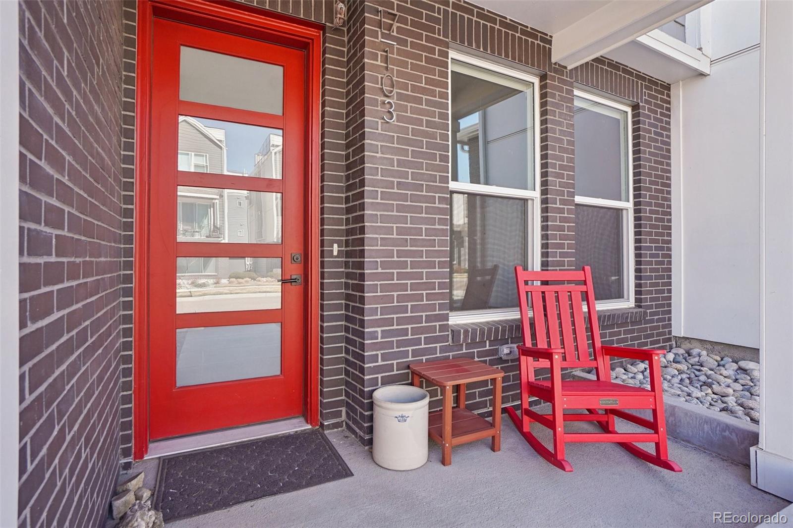MLS Image #2 for 888 s valentia street,denver, Colorado