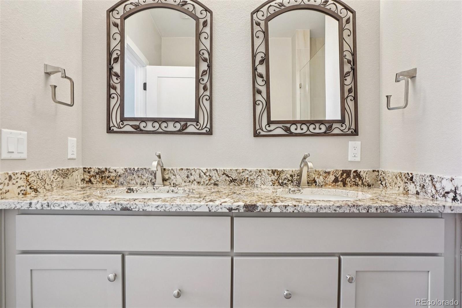 MLS Image #26 for 888 s valentia street,denver, Colorado