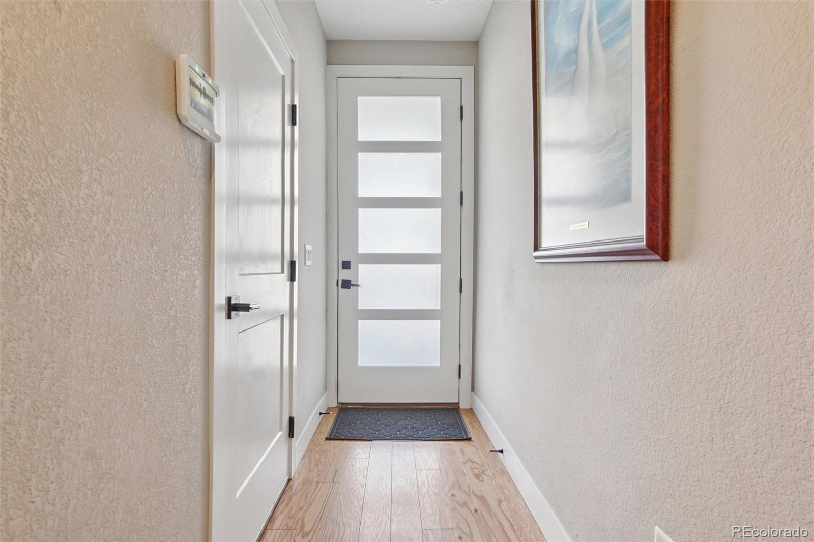 MLS Image #4 for 888 s valentia street,denver, Colorado