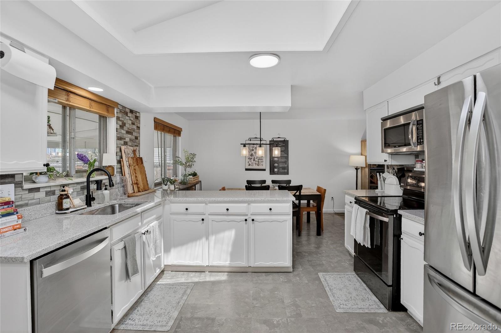 MLS Image #11 for 8397  yarrow court,arvada, Colorado
