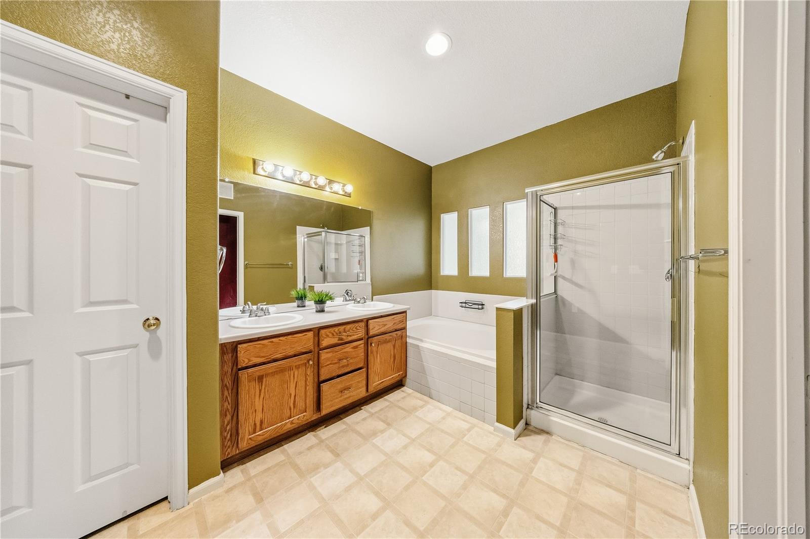 MLS Image #26 for 7777 e 23rd avenue,denver, Colorado